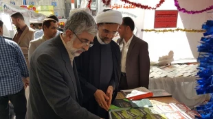 استقبال از کتب ایرانی در نمایشگاه کتاب نجف 4